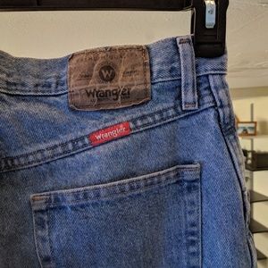 Distressed Wrangler Jean